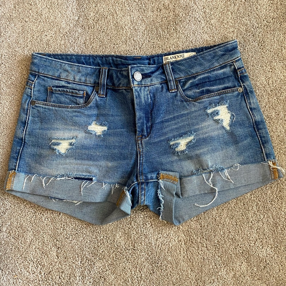 BLANK NYC Tomboy Short Rolled Cuff